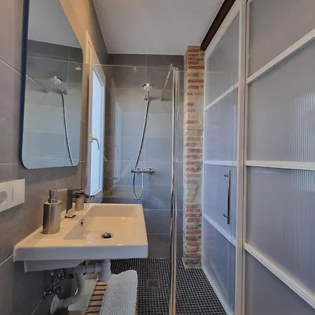 Apartamento Centrica Y Encantadora Vivienda. Valencia