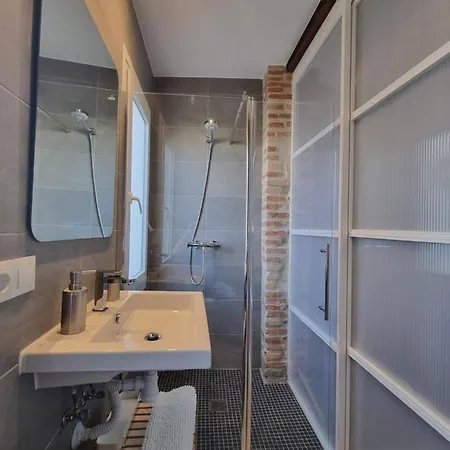 Centrica Y Encantadora Vivienda. *