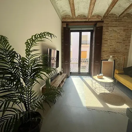 Céntrica Y Encantadora Vivienda. *