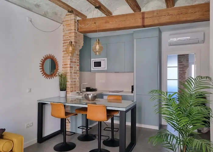 Centrica Y Encantadora Vivienda. * Walencja