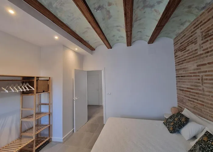 Centrica Y Encantadora Vivienda. Walencja