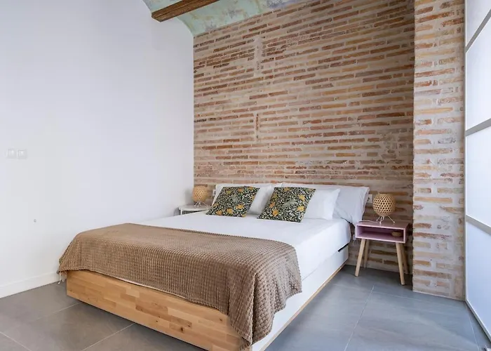 Centrica Y Encantadora Vivienda. Walencja