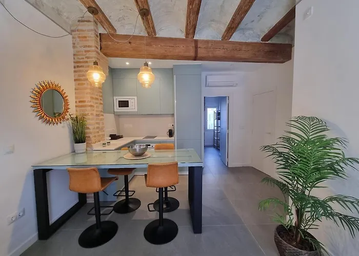 Centrica Y Encantadora Vivienda. Apartament Walencja